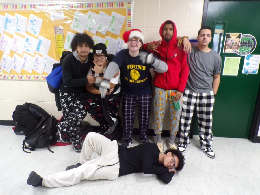 Pajama+Day+gives+students+and+staff+a+chance+to+be+extra-comfy.