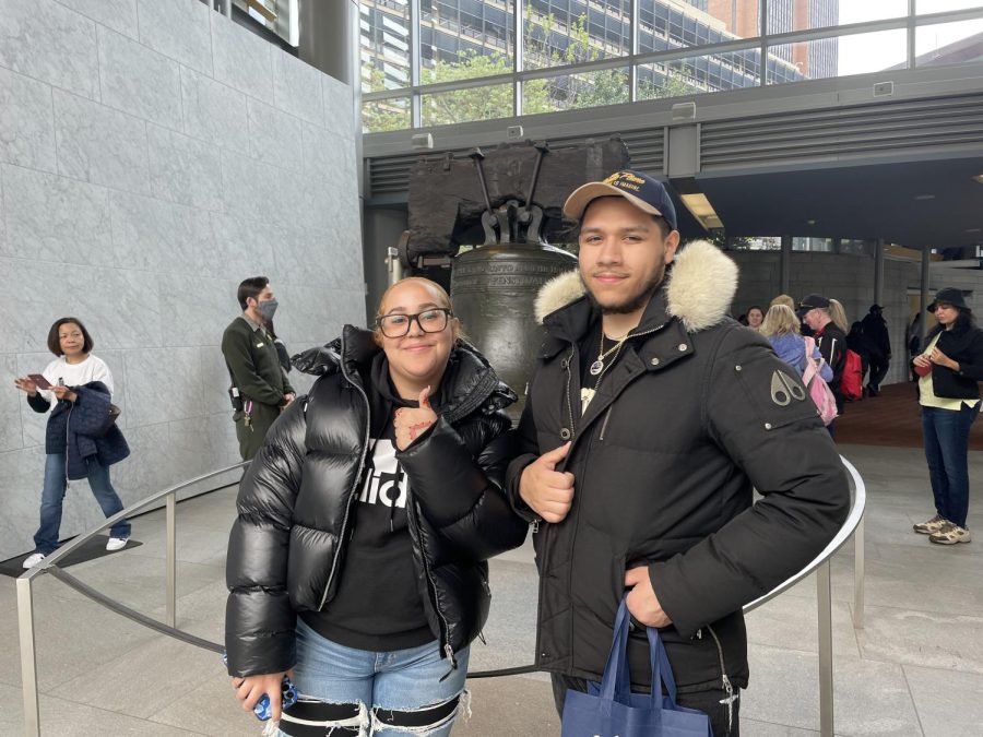 Dariela Morillo and Dylan Palacios pose  in front of the Liberty Bell in Philadelphia.