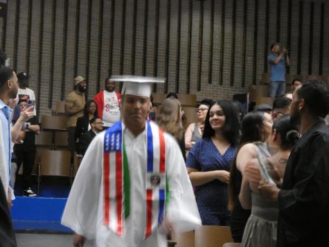 Bronx River seniors celebrate graduation