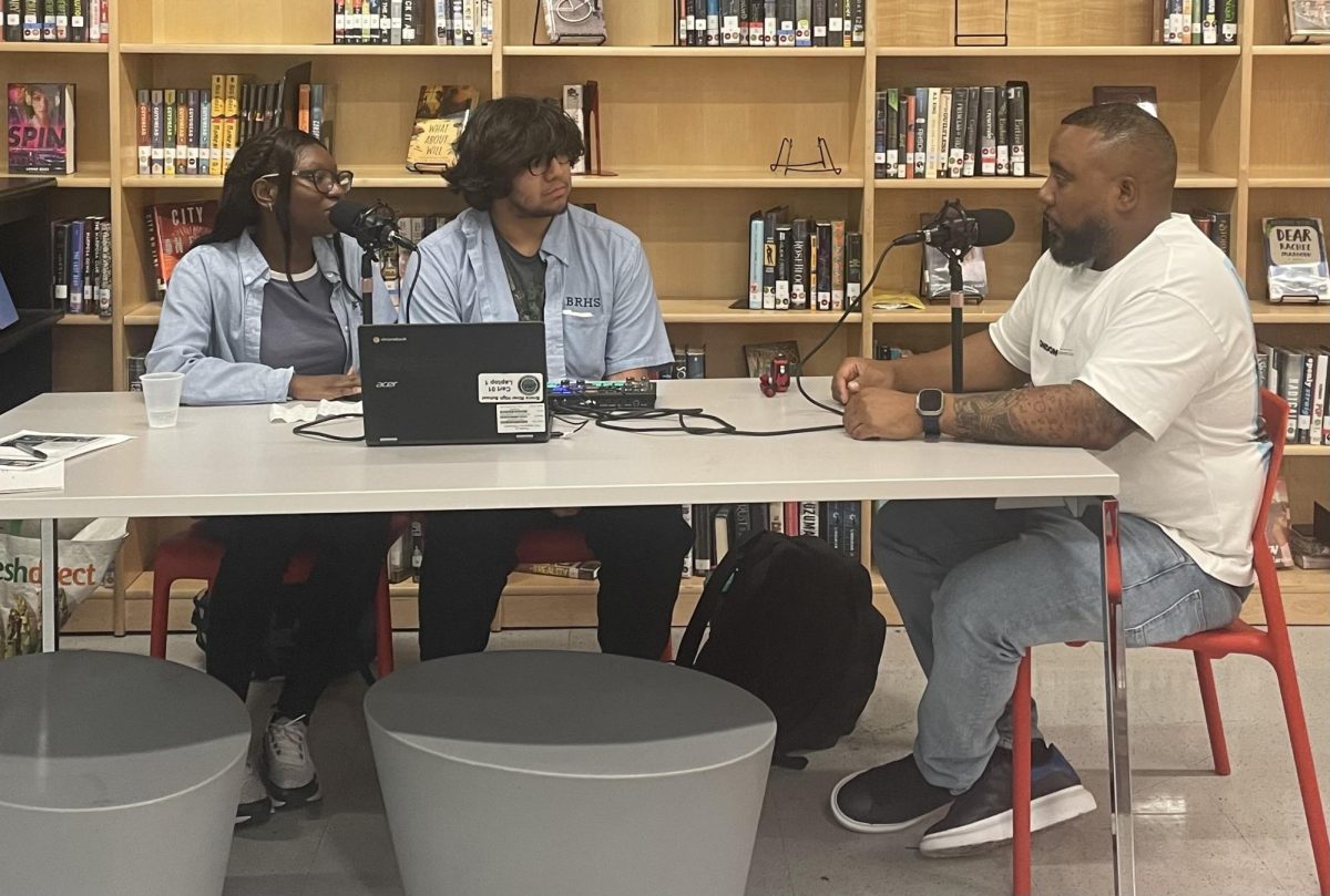 Christi-Alexis Cissee and Cesar Jimenez talked to Shawn Mims, who shared insights about his music career and provided tips for future entrepreneurs. 