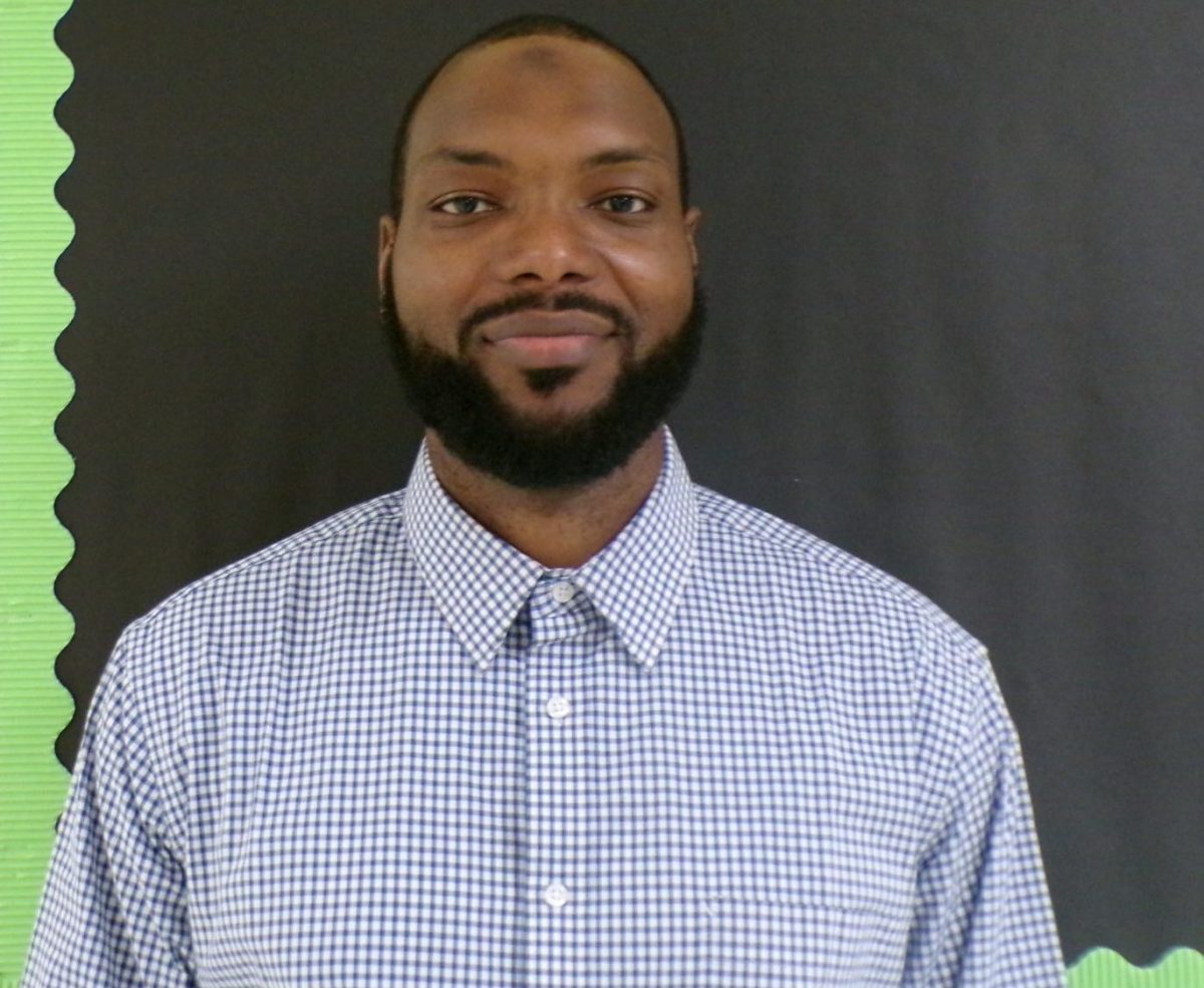  Issiaka Sow teaches ninth grade math. 