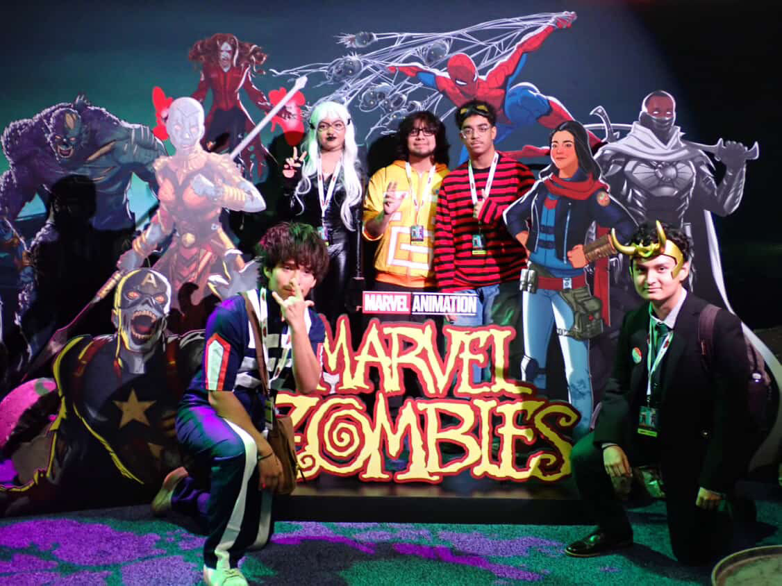 Look closely at this photo from the Comic Con event in NYC: Do you recognize anyone with BRHS ties? 
